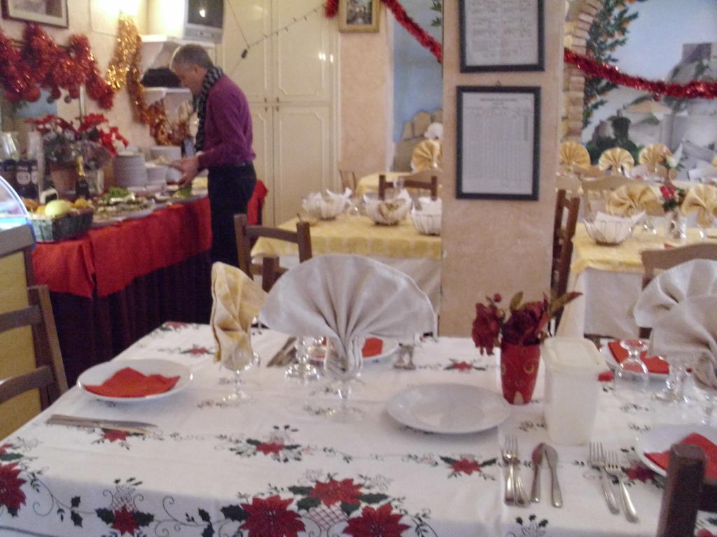 Pensione S. Antonio Ristorante Silvia Furci Siculo Exterior foto