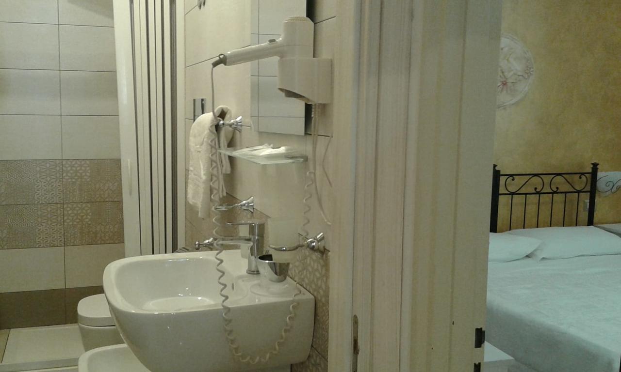 Pensione S. Antonio Ristorante Silvia Furci Siculo Exterior foto